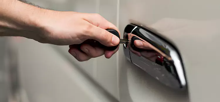 Why Choose Our Auto Locksmith Team in West Babylon, NY?